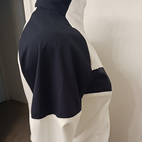 NIKE  Womens running Jacket - Picture 5 of 7